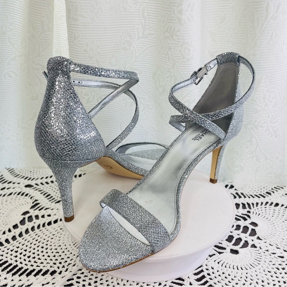 Michael Kors Ava Mid Sandal Size 8.5 Silver Color NEW WITH BOX.#0679 - Picture 1 of 17